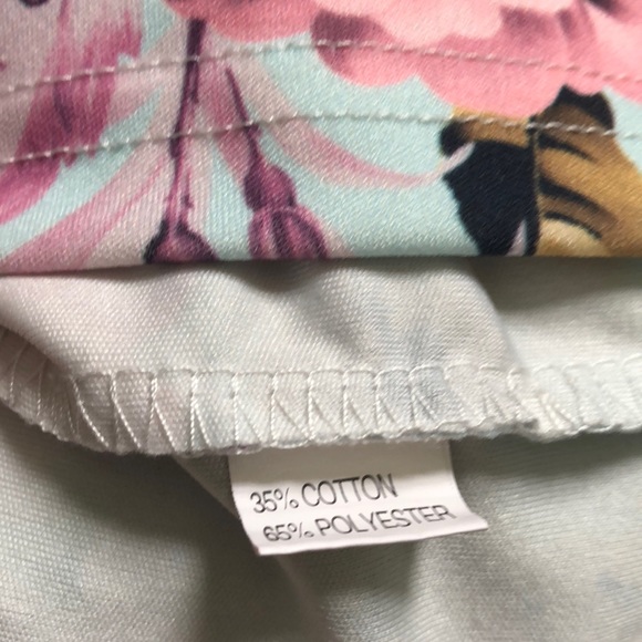 NWOT CBR Floral Dress - Picture 6 of 6